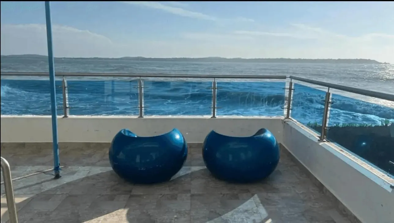 Daire Amplios Apartamentos Con Salida Directa Al Mar En Laguito Cartagena