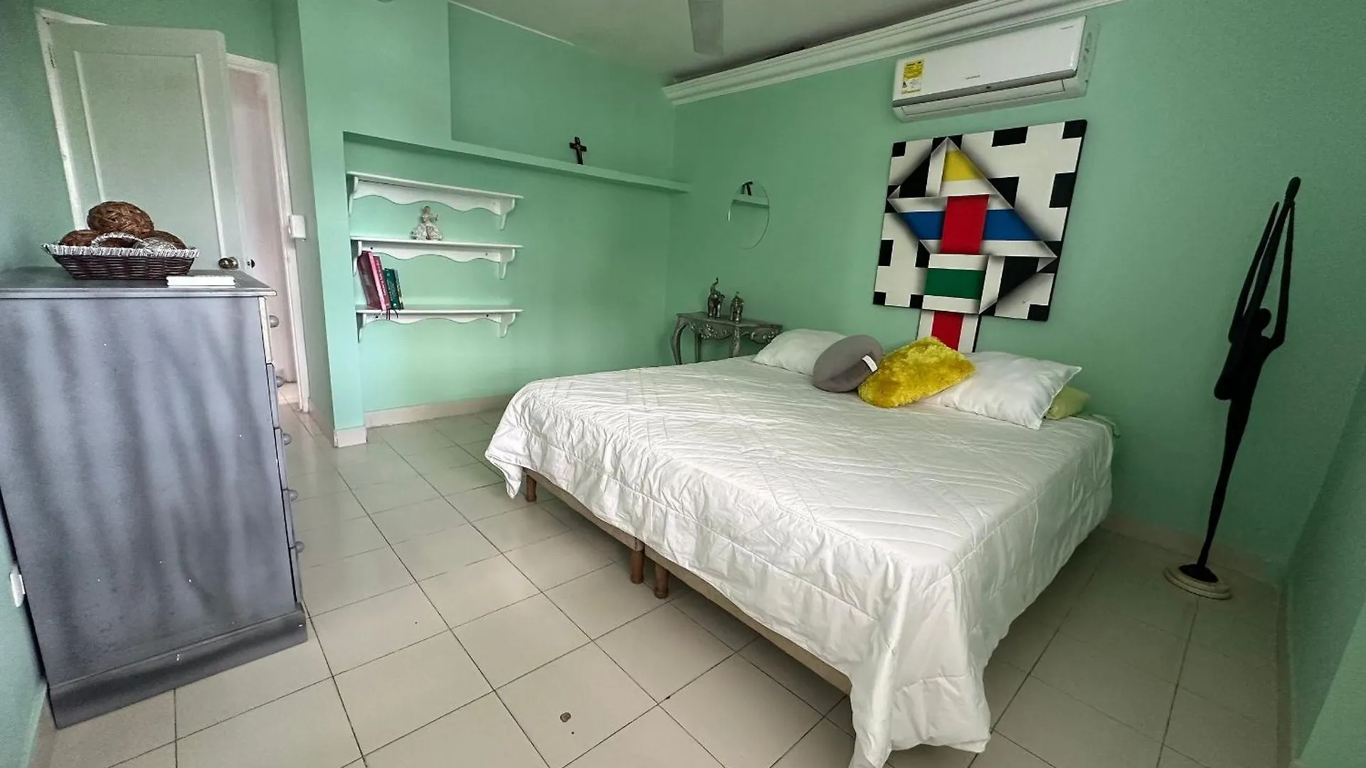 Amplios Apartamentos Con Salida Directa Al Mar En Laguito Cartagena